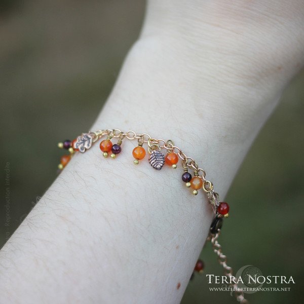 Bracelet à breloques "Aki" — Avec pierres