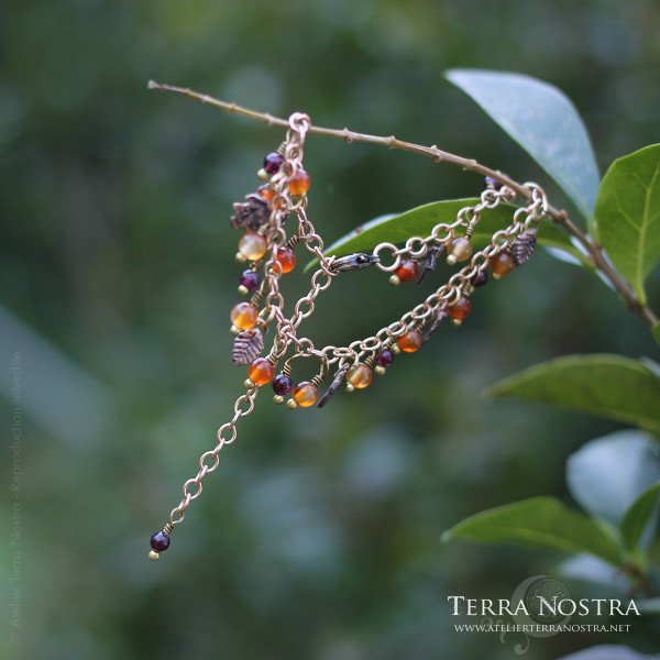"Aki" bracelet — with stones