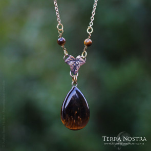 "Helia" necklace — Tiger eye