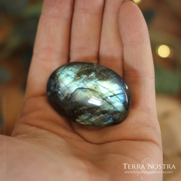 Galet de Labradorite de Madagascar — au choix