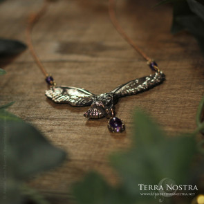 "Sowa" bronze necklace