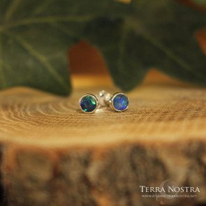 Paire de puces d'oreilles en opale doublet d'Australie