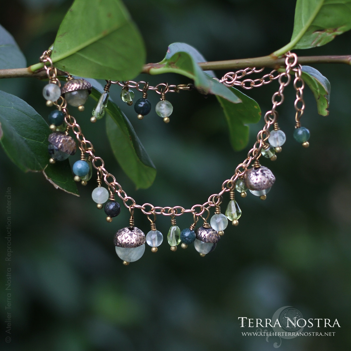 "Automnal" acorn bracelet — Green