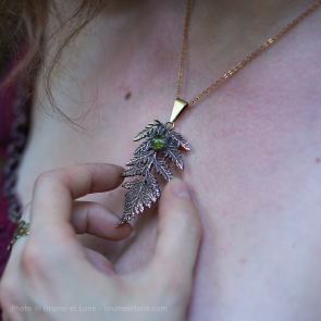 "Alessa" fern pendant with green garnet