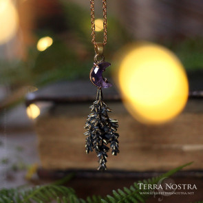 "Meio" lavender pendant...