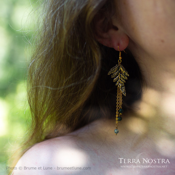 "Alessa" fern earrings — Bronze and moss agate