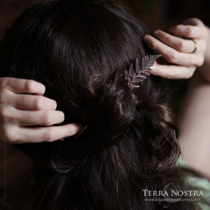 "Alessa" fern bronze hair pin