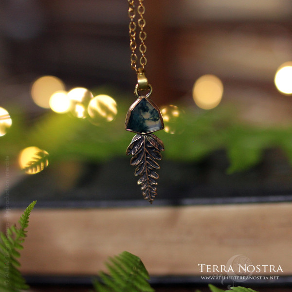 copy of "Alessa" fern pendant with green garnet