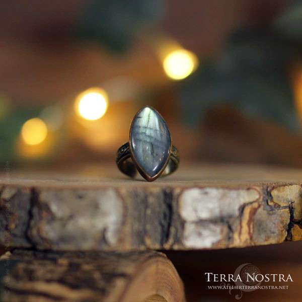 Bague réglable "Polaris" en labradorite  — T48 à T56