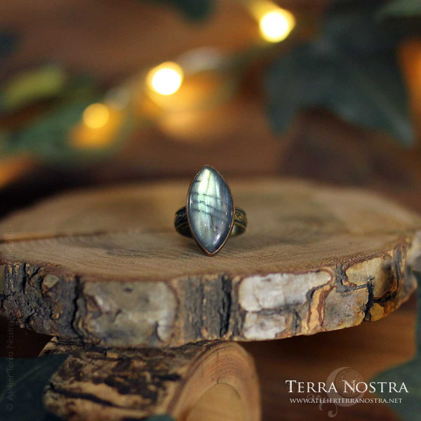 Bague réglable "Polaris" en labradorite  — T48 à T56