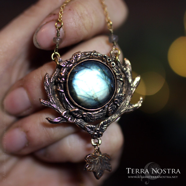 Collier "Sika" en bronze et labradorite