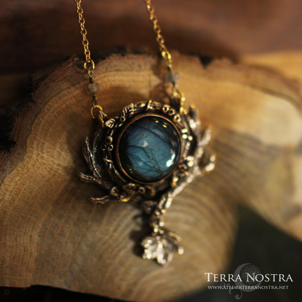 Collier "Sika" en bronze et labradorite