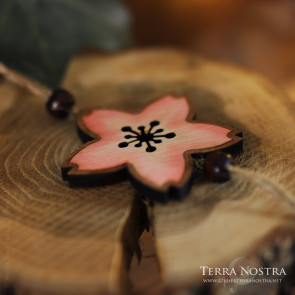 Ornement à suspendre en bois — "Sakura" pendant