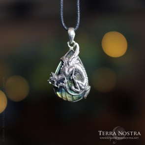 Pendentif "A Dragon's Tale" — Labradorite