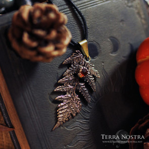 "Alessa" fern pendant with orange kyanite