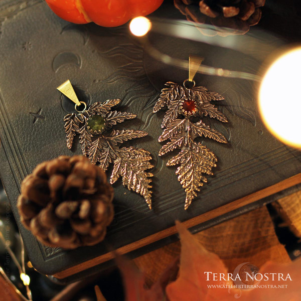 "Alessa" fern pendant with orange kyanite