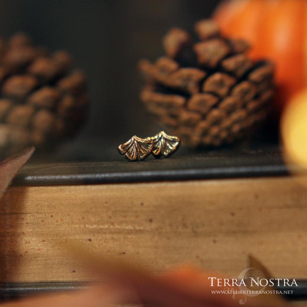 "Kino" Ginkgo Ear studs