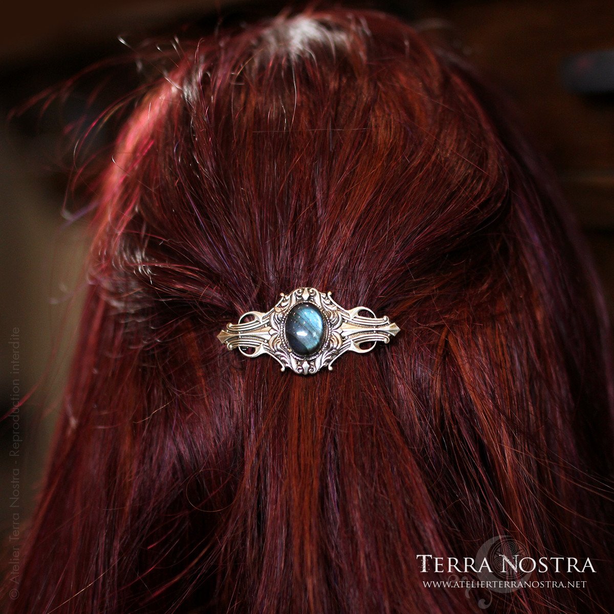 Barrette à Cheveux Art Déco Argentée Avec Strass Bleu | Modèle Rectangle Antique QD22