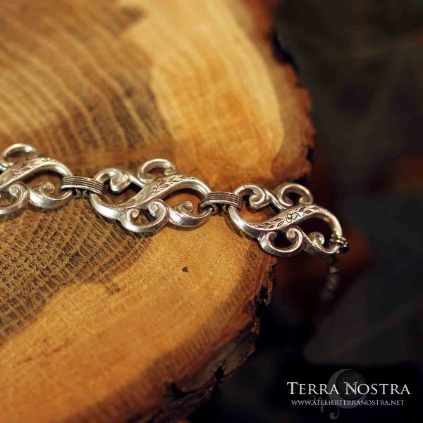 Bracelet gothique / médiéval "Sapience"