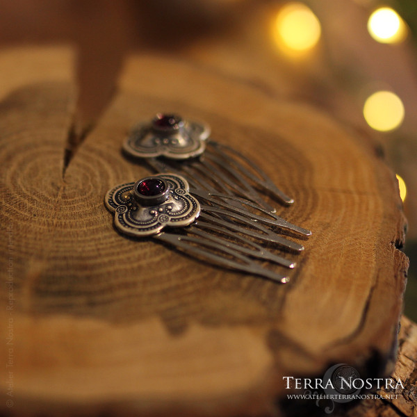 copy of "Lyah" hair comb