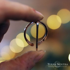 copy of "Hedera" fibula