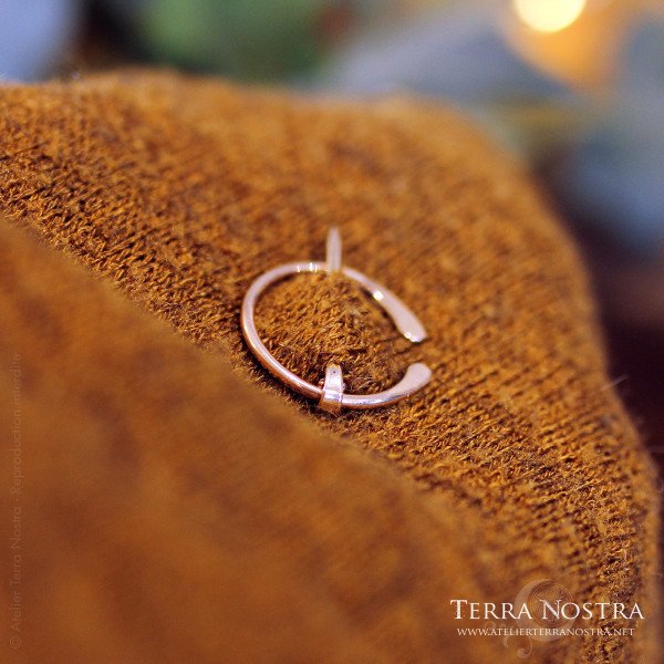 Mini-Fibule "Ash" en bronze