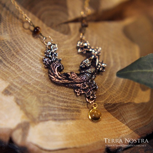 copy of "Le Messager d'Ostara" Pendant