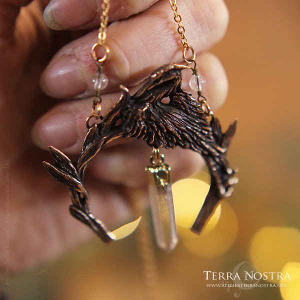 "Le Gardien de l'Etang" necklace