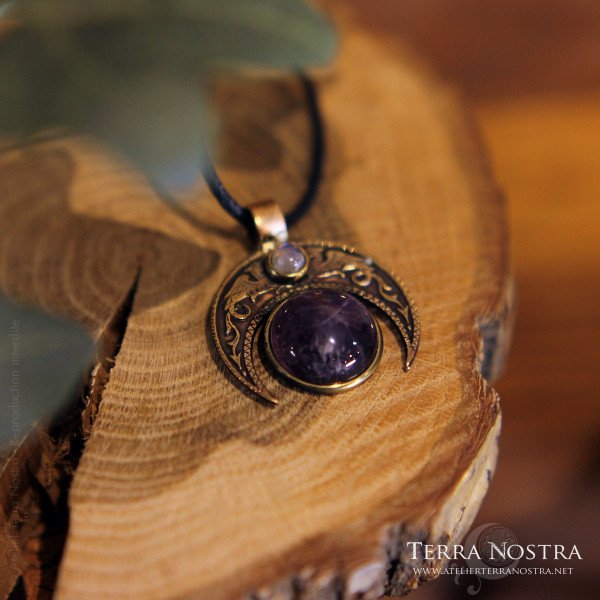 Pendentif "Skiä" — Labradorite blanche et améthyste