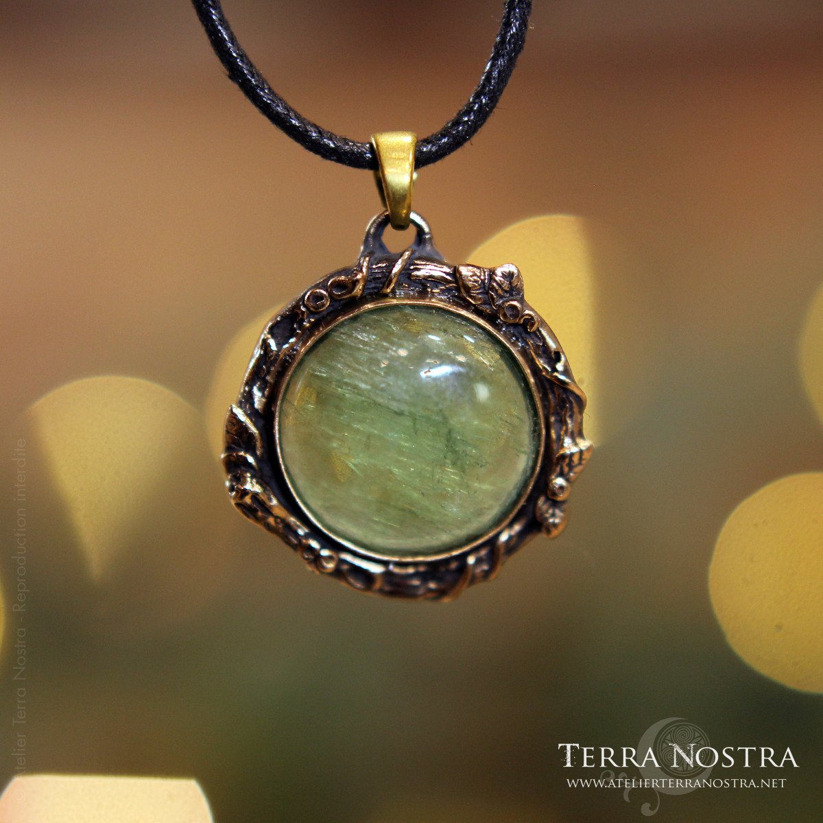 Pendentif "Sol" en bronze et Fluorite verte