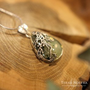 Pendentif "Primavera" — Préhnite