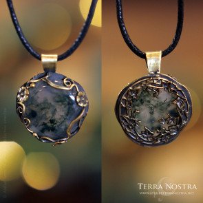 "Hedera" Reversible pendant...