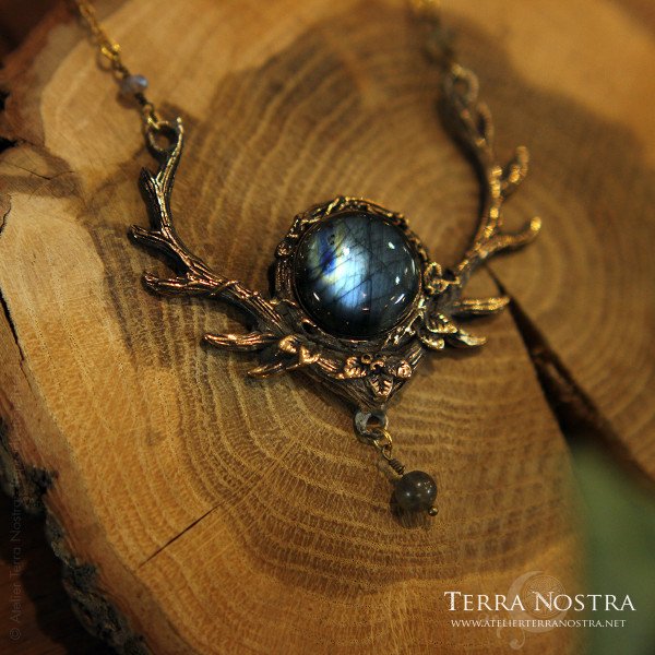 Grand Collier "Sika" en bronze et labradorite
