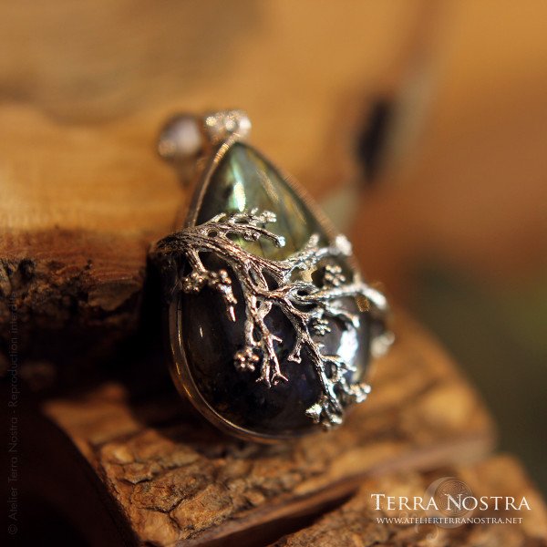 Pendentif "Primavera" — Labradorite multicolore