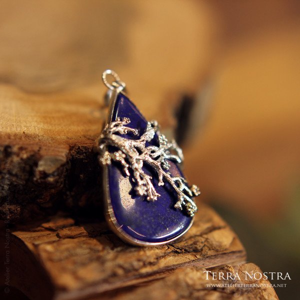 "Primavera" pendant — Lapis Lazuli