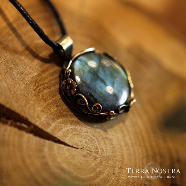 Pendentif réversible "Hedera" — Labradorite