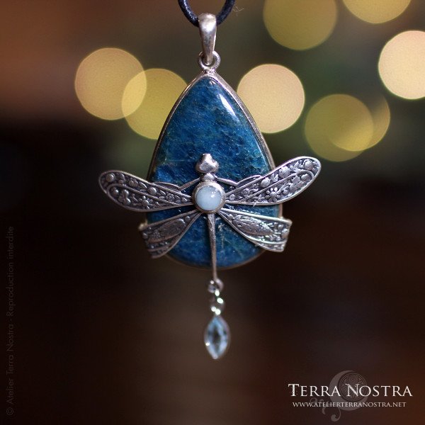 "Odonata Nila" Pendant — Apatite