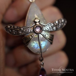 Grand pendentif "Odonata Nila" — Labradorite blanche
