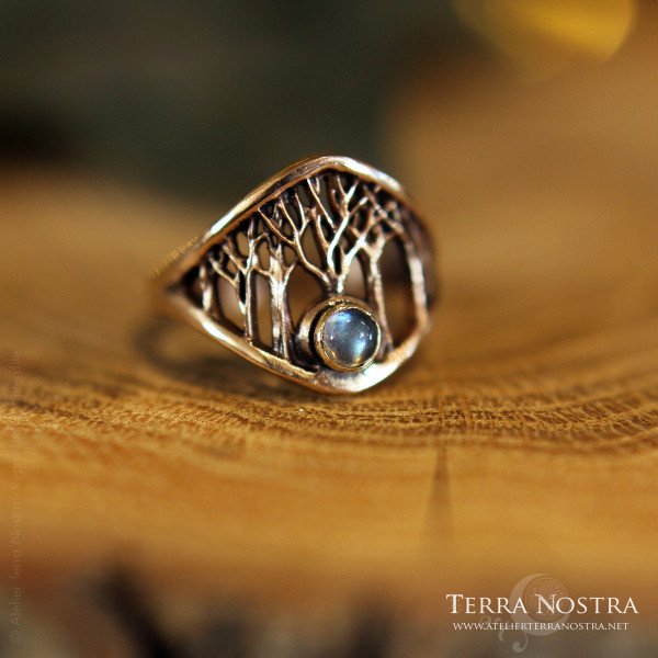 Mori ring — Labradorite (size 55)