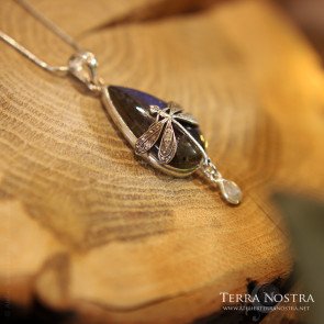 "Odonata Nila" small pendant — Labradorite