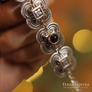 Bracelet gothique / médiéval "Clover" avec pierre naturelle