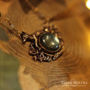 "Ysatis' daughter" labradorite necklace