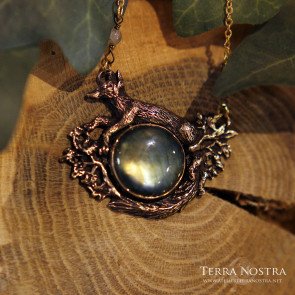 "Ysatis' daughter" labradorite necklace