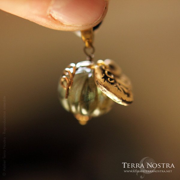 Pendentif citrouille "Harvest" en labradorite et bronze