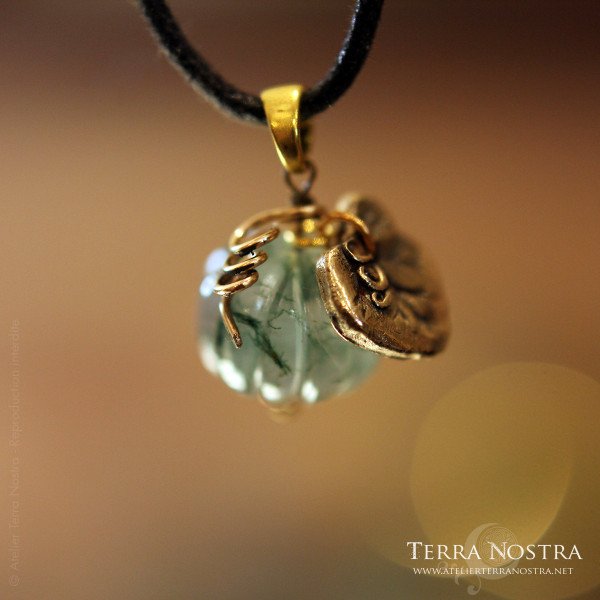 Pendentif citrouille "Harvest" en agate mousse et bronze