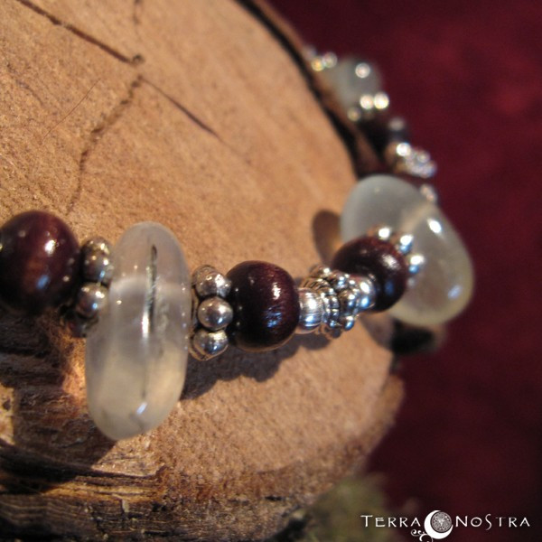 Bracelet en bois et pierres "Forestia"